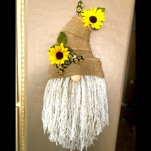 Fall gnome wall hanging